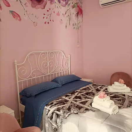 Bed & Breakfast Flower House *
